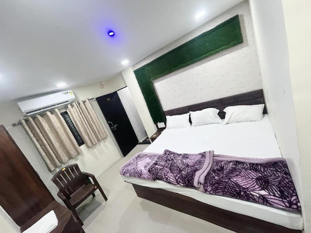 Green Leaf Hotel Ujjain Exterior photo