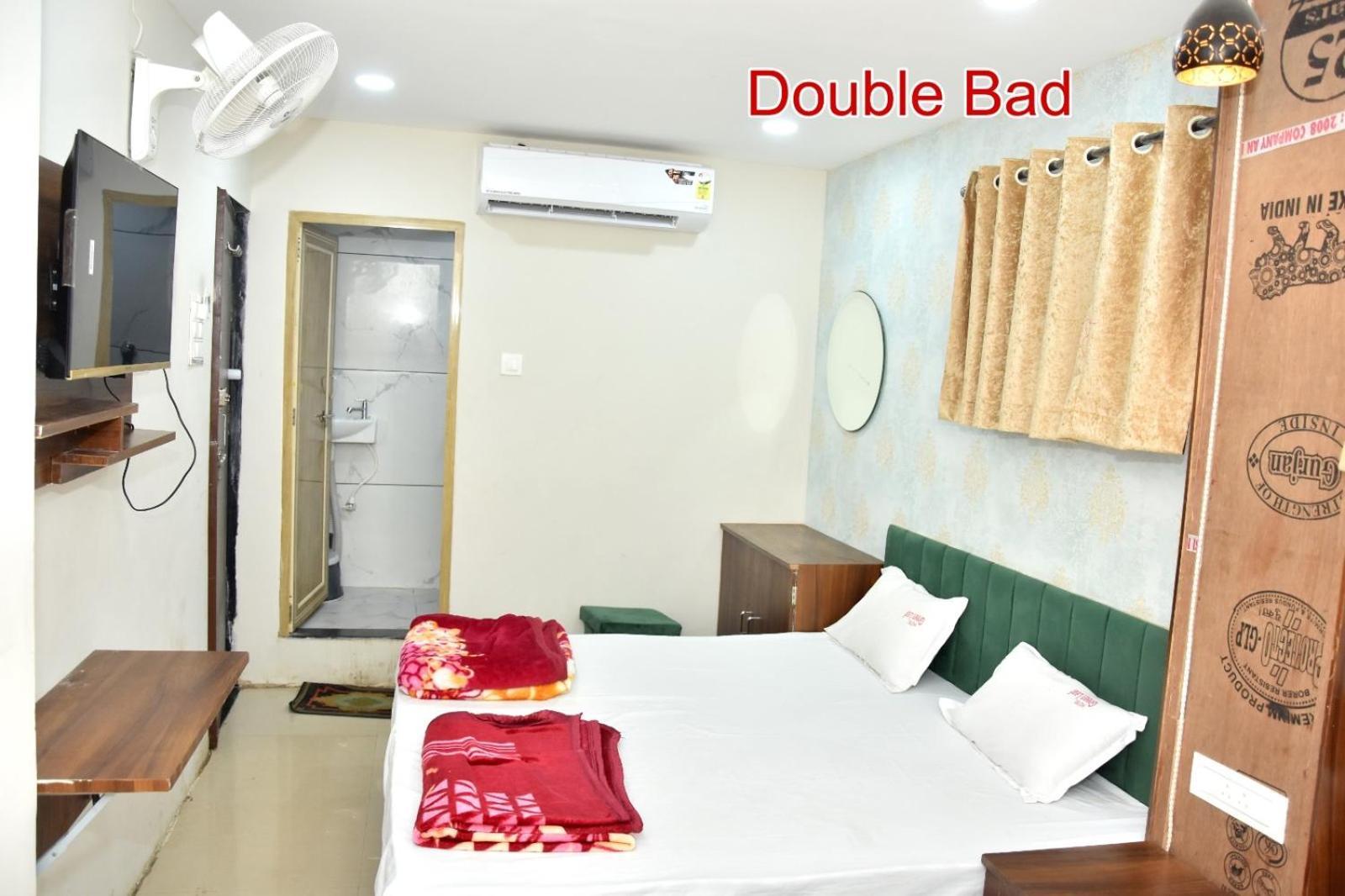 Green Leaf Hotel Ujjain Exterior photo
